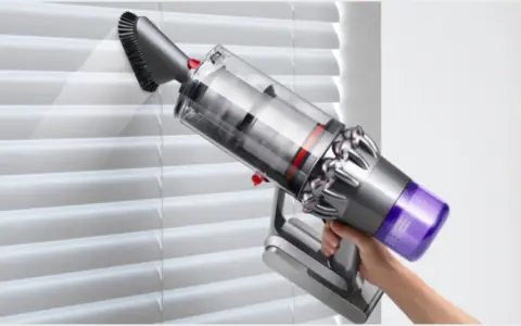 Czyszczenie Dyson V11: Pełny przewodnik po mocy i żywotności