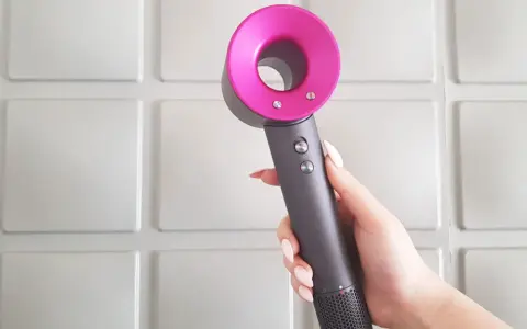 Dyson Supersonic: Czy warto? Analiza, wady, zalety i opinie