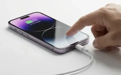 Czy można używać iPhone'a podczas ładowania? Fakty i mity