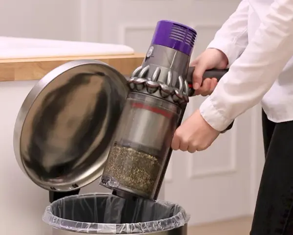 Jak czyścić odkurzacz Dyson? Pełny przewodnik krok po kroku