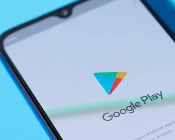 Jak zablokować pobieranie z Google Play? Prosty poradnik krok po kroku