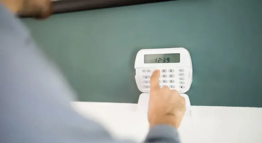 Po co alarm w domu? Odkryj pełne bezpieczeństwo i spokój