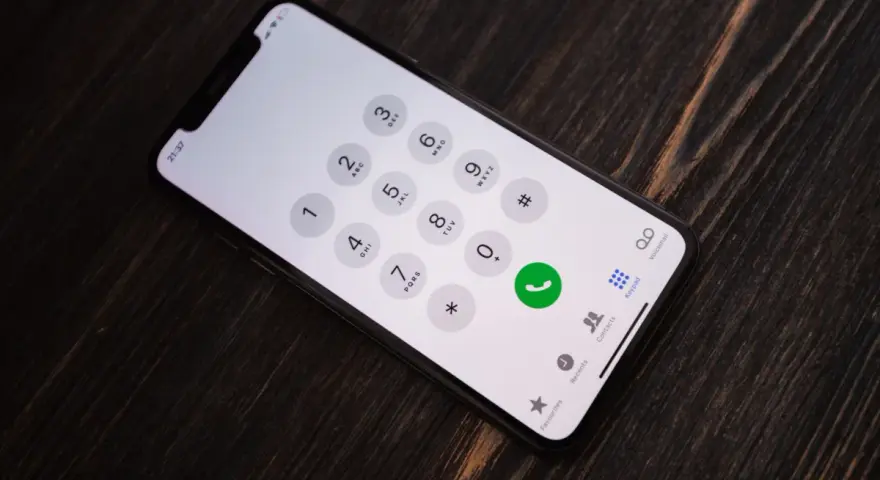 Jak odrzucić połączenie na iPhonie? Proste metody i triki