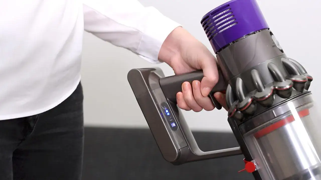 Dyson V10 V11 opróżnianie pojemnika