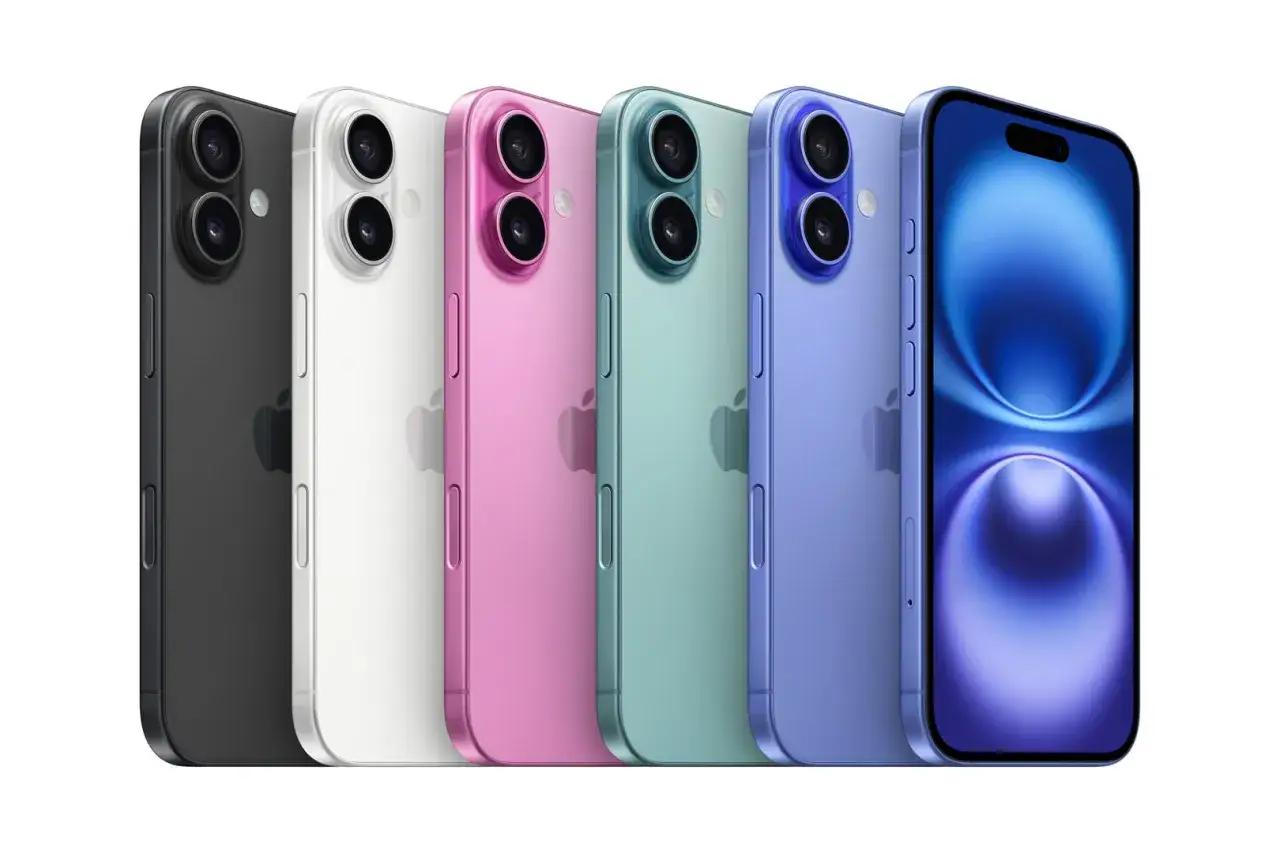 Jaki jest najnowszy iPhone? Pięć modeli w różnych kolorach: czarny, biały, różowy, zielony i niebieski, z charakterystycznym logo Apple.