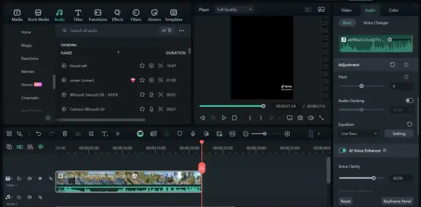 Edytor wideo z panelem audio, gdzie można dostosować modulator głosu, pitch, audio ducking i equalizer.